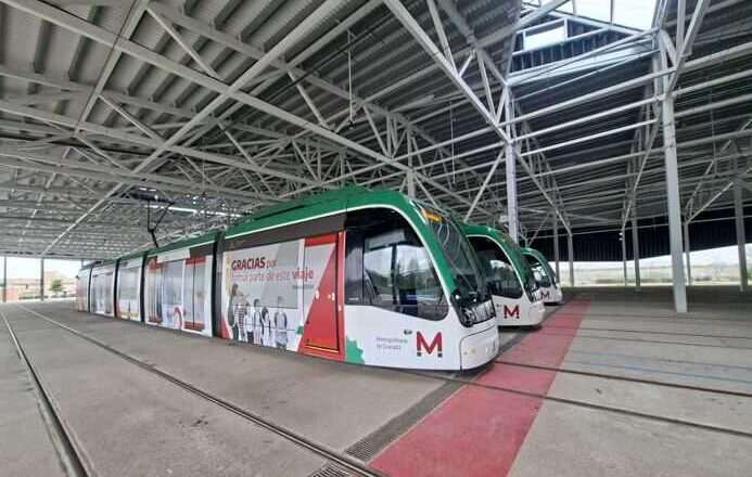 La Junta destina más de 8 millones a la limpieza de instalaciones y trenes del Metro de Granada