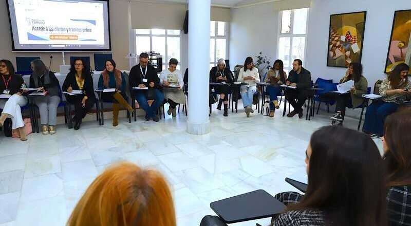 La nueva web municipal de la Delegación es presentada por la Mesa de Empleo del Ayuntamiento