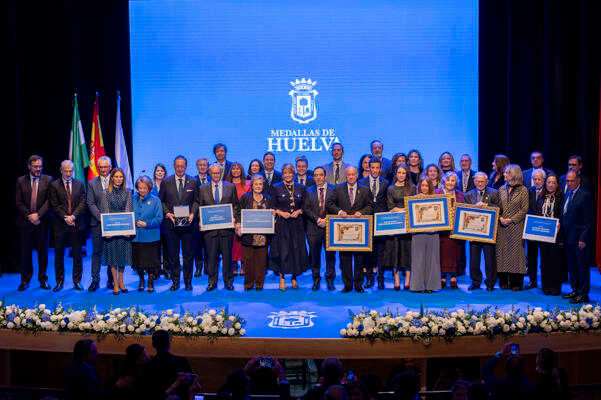 Alcaldesa presenta la adquisición del cabezo de San Pedro para un importante proyecto de recuperación patrimonial