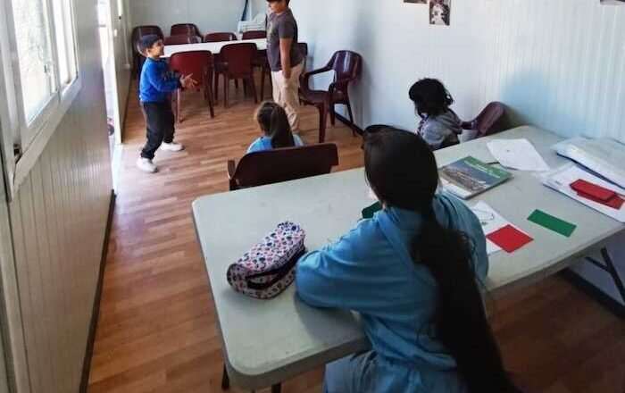 Talleres proponen soluciones efectivas al absentismo escolar en Vícar