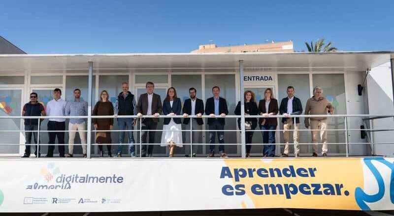 El programa Digitalmente Almería ofrece formación digital gratuita en 96 municipios de la provincia