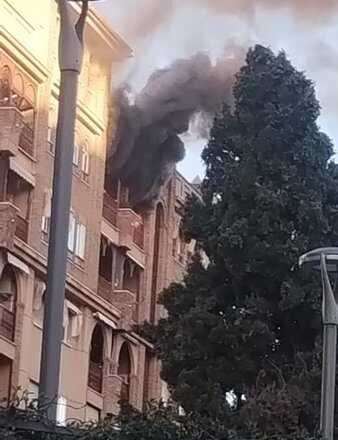 Incendio extinguido en la terraza de un sexto piso en un bloque de viviendas del distrito Beiro