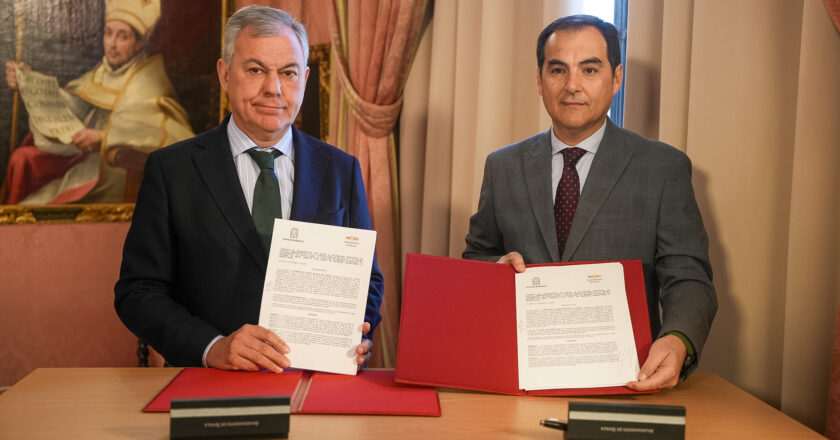 El Ayuntamiento y la Junta fortalecen la reinserción de menores con programas en recursos municipales