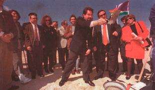 En un día como hoy de 1996 se colocó la primera piedra del Recinto Ferial “La Vestida”