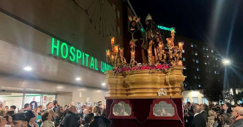 Caridad y Salud rinde un emotivo homenaje a los enfermos