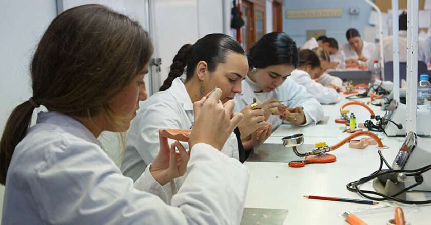 Más de 8.200 personas se inscriben en las pruebas de acceso a ciclos formativos de FP
