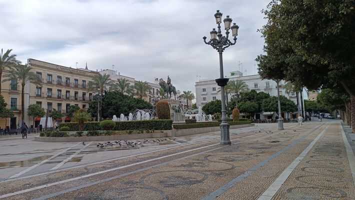 Detenido el sospechoso de provocar una falsa alerta de explosivo en un coche en el aparcamiento de Jerez