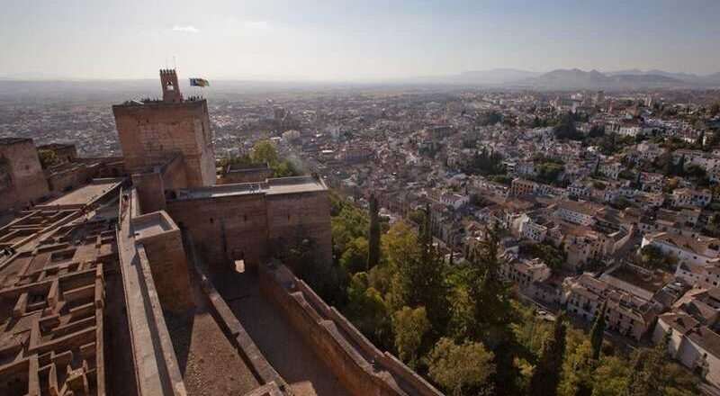Intervención de la Alhambra en el terrado de las Caballerizas de la Alcazaba