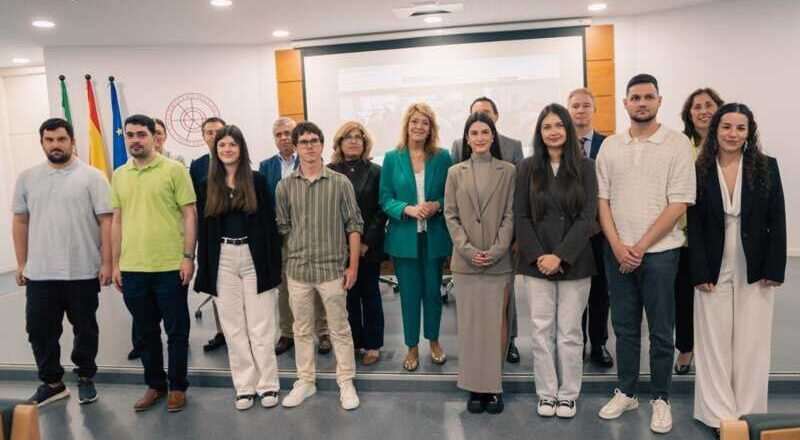 La UHU y Aguas de Huelva reconocen el talento joven para promover la transformación social y sostenible