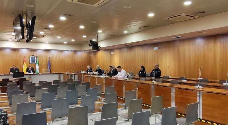 Hombre condenado por el asesinato de su esposa y ocultar el cuerpo bajo hormigón en una nave