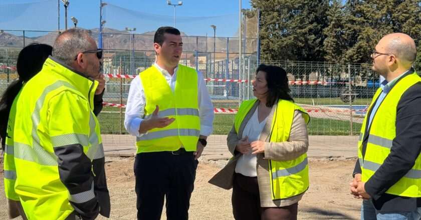 Níjar lleva a cabo la reforma del ambigú del Campo de Fútbol de San Isidro mediante inversiones del PFEA