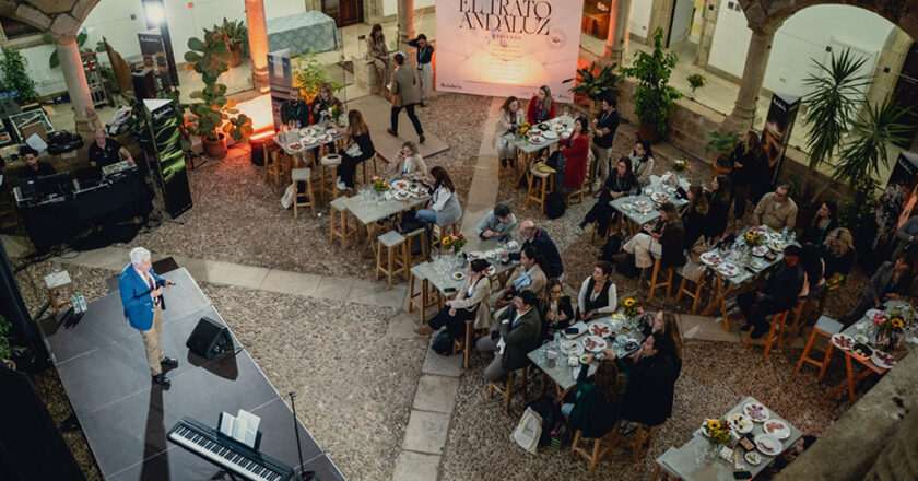 El sector turístico andaluz presenta su oferta al mercado nacional en Expovacaciones