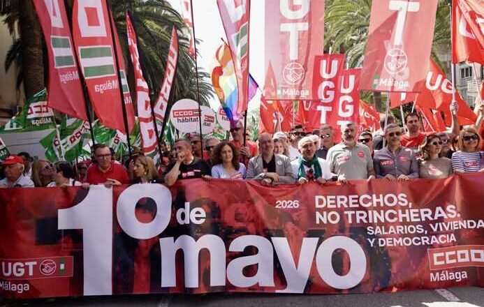 Masiva manifestación del 1 de mayo con CCOO y UGT por vivienda, derechos, salarios y democracia
