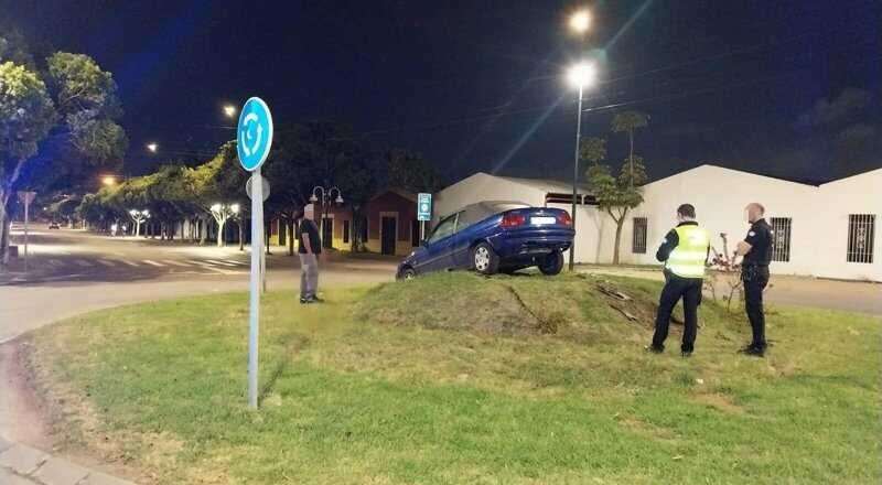 Detenidos en Málaga por un delito de seguridad vial y presunto robo de vehículo