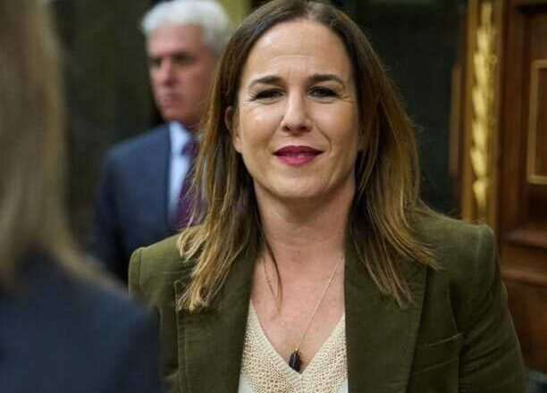 Lourdes Ramírez critica el impacto del caos sanitario del Gobierno de Sánchez en los granadinos