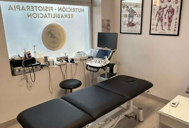 Clínica Manuel Loiz: Fisioterapia y Nutrición Integrativa en Sevilla para el Bienestar Global