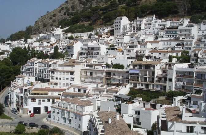 Hombre de 54 años muere tras accidente de moto en Mijas