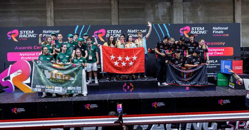 Centros públicos andaluces alcanzan la final mundial del programa educativo STEM Racing F1