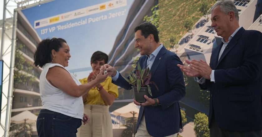 Andalucía multiplica por cuatro en ocho años el total de viviendas de protección oficial con 16.500 unidades desde 2019