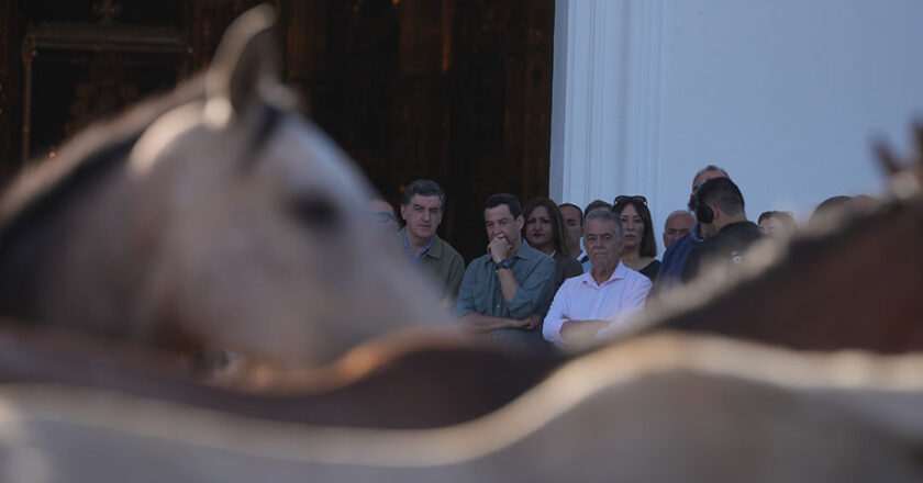 Moreno hace un llamado a preservar las tradiciones andaluzas como un orgullo y legado a proteger