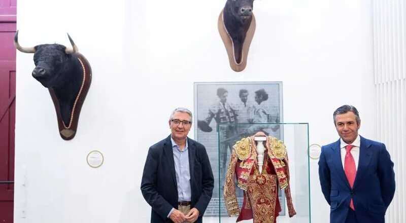 Inauguración de una exposición dedicada a Joselito, quien tomó la alternativa en La Malagueta hace 40 años