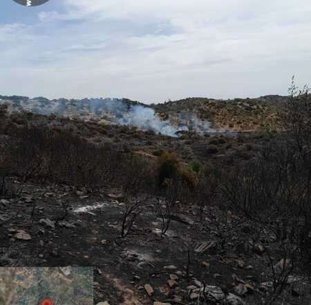 Infoca sigue en acción con nueve efectivos terrestres para controlar el incendio en Alosno