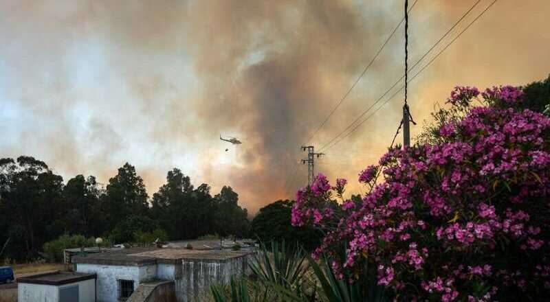 Desalojo preventivo de 26 personas en Gibraleón debido al incendio
