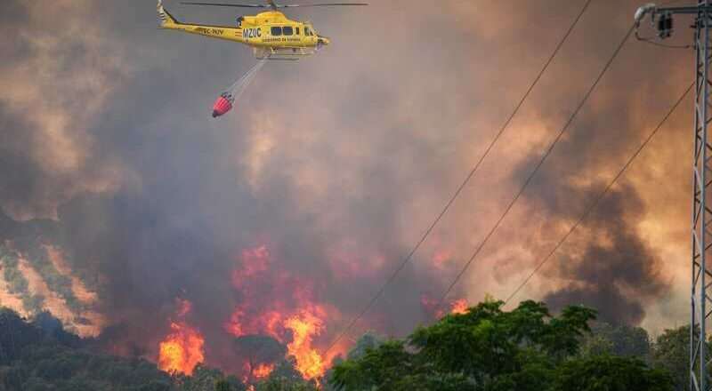 Incendio forestal en Alpandeire bajo control