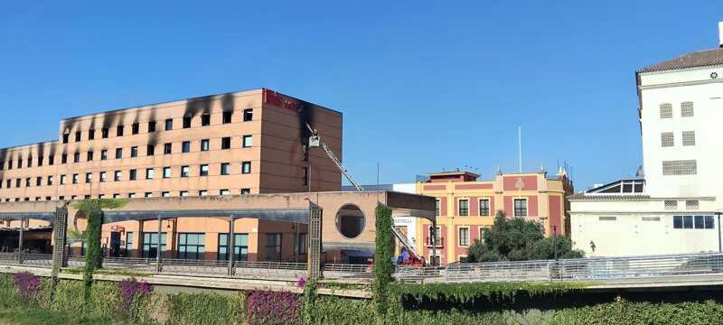 Nuevas medidas cautelares del Ayuntamiento de Málaga para la propiedad del edificio dañado por el incendio
