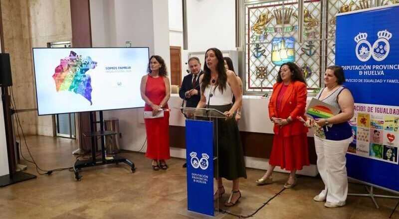 Huelva celebra el Día Internacional del Orgullo con el lema ‘Somos familia’