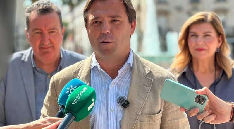 Repullo destaca la estabilidad del gobierno de Algeciras liderado por Landaluce, quien está de baja de militancia desde enero
