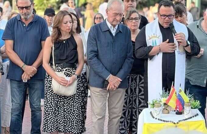 De la Torre expresa su apoyo a Venezuela y anuncia ayuda sanitaria para los afectados