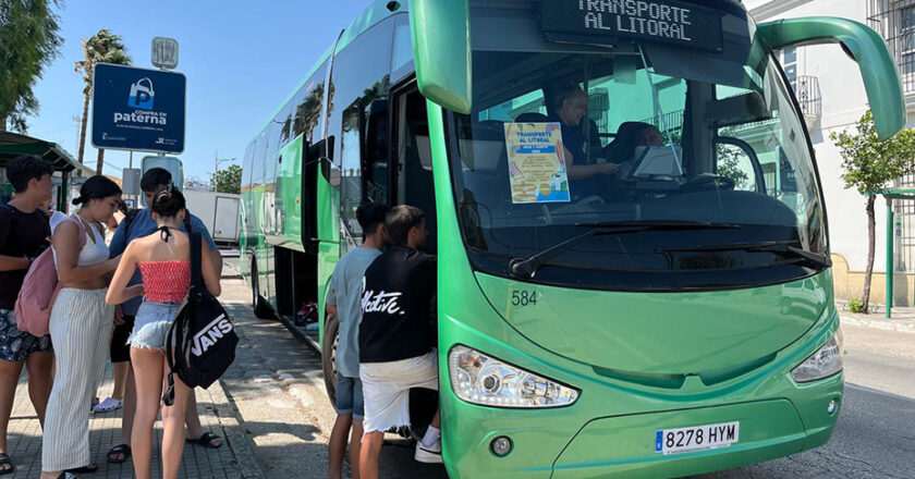 Viaje en autobús de la sierra a la playa