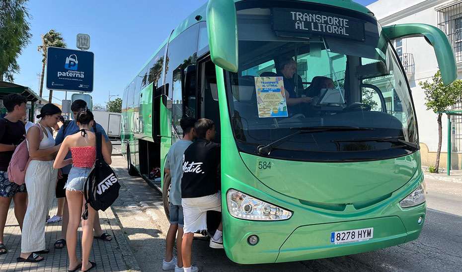 Viaje en autobús de la sierra a la playa