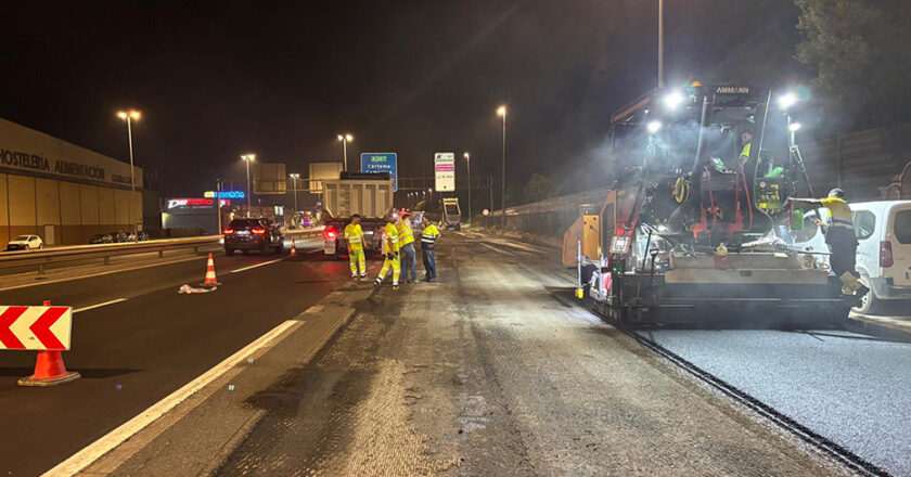 Renovación del firme en un tramo de diez kilómetros de la autovía A-357 hacia Málaga