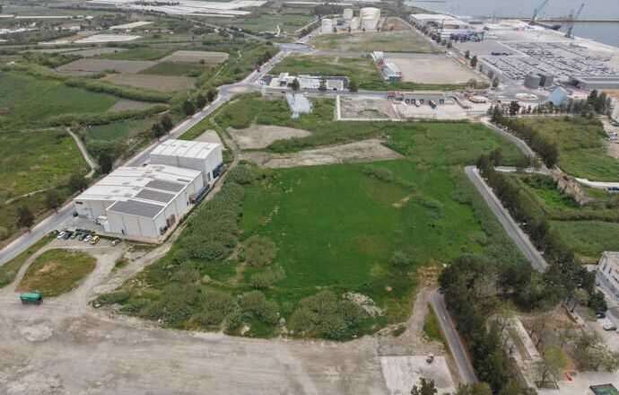 Aprobación del proyecto de generación fotovoltaica en el puerto de Motril