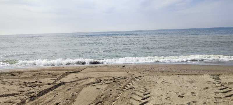 Un hombre de 93 años pierde la vida en una plaza de Benalmádena