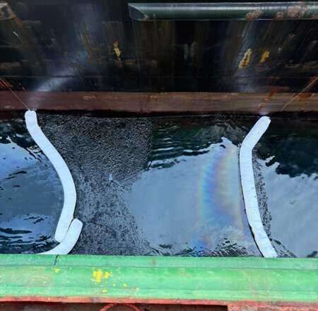 Capitanía Marítima de Algeciras solicita una garantía de 200.000 euros a un buque por un vertido de fuel