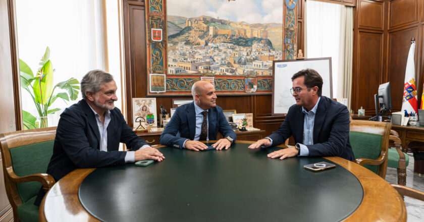 Visita del delegado del Gobierno de la Junta de Andalucía