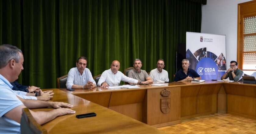 Diputación comienza la reconstrucción de los pueblos afectados por el incendio a través del CEDA