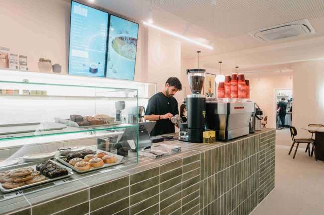 THE MINERS COFFEE Sauceda: café de especialidad y espacio de trabajo compartido en el centro de Sevilla
