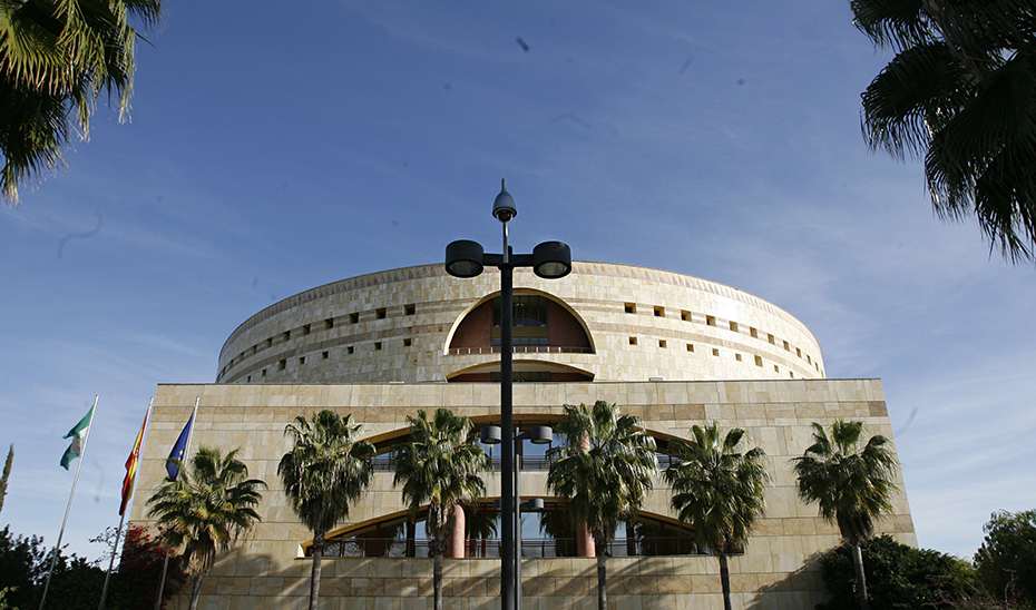 Andalucía destina 120 millones a la modernización de 22 edificios públicos y a la mejora de su eficiencia energética