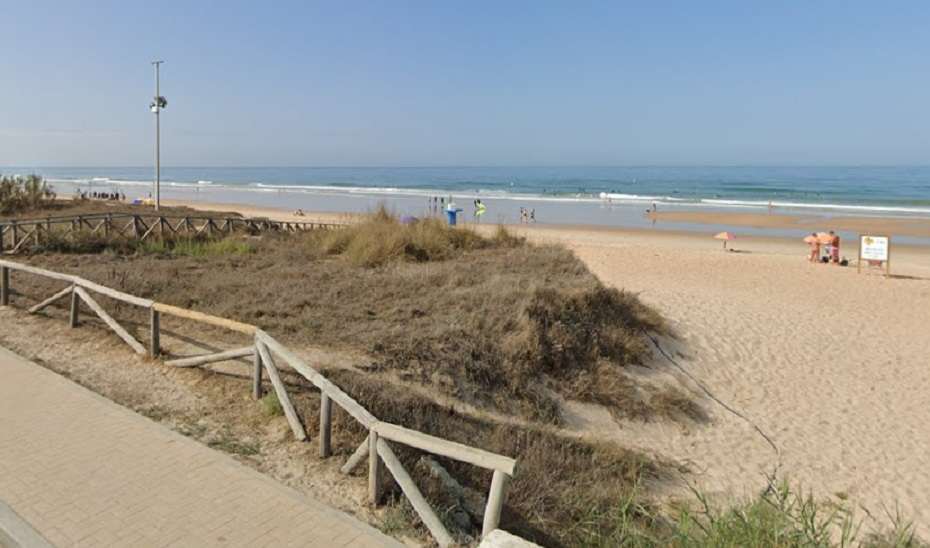 Recomendaciones de precaución en playas de Huelva y Cádiz por fuertes corrientes de resaca