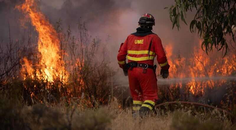 Moreno solicita cautela y prudencia ante el incendio de Niebla, aunque considera esperanzadora su evolución