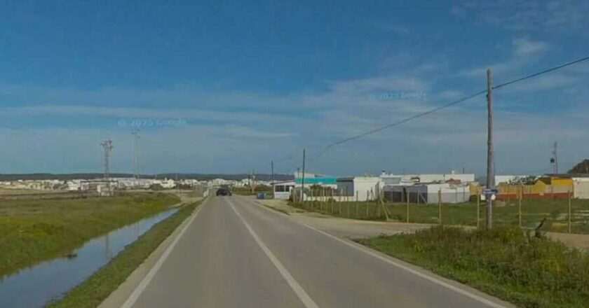 Barbate solicita acciones inmediatas en la A-2231 hacia Zahara de los Atunes por el incremento del tráfico estival