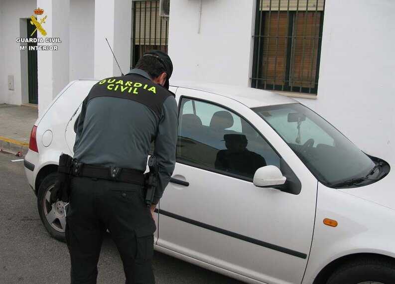Isla Cristina se encuentra resguardada por las fuerzas de seguridad tras un trágico triple crimen
