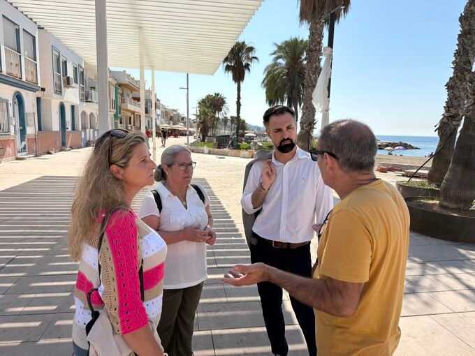 El PSOE denuncia la «catástrofe» que representa para Málaga el cierre de playas en plena temporada alta