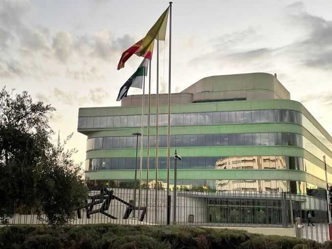 La Diputación de Granada reanuda la actividad en todas sus sedes y espacios públicos