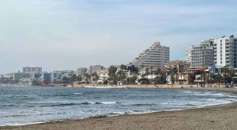 Playas de Santa Ana y Las Gaviotas en Benalmádena reabren sus baños