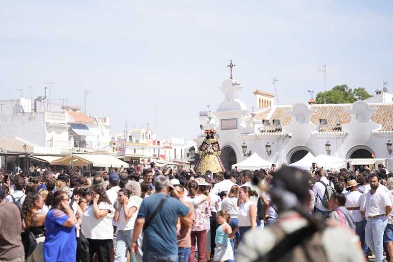Despliegue de más de 150 efectivos de la Guardia Civil para el traslado de la Virgen del Rocío a Almonte